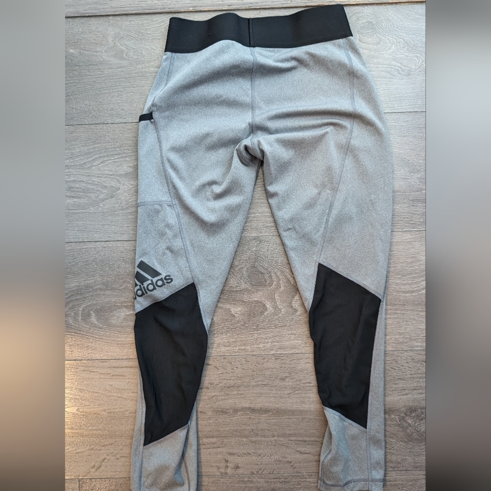 Adidas leggings
